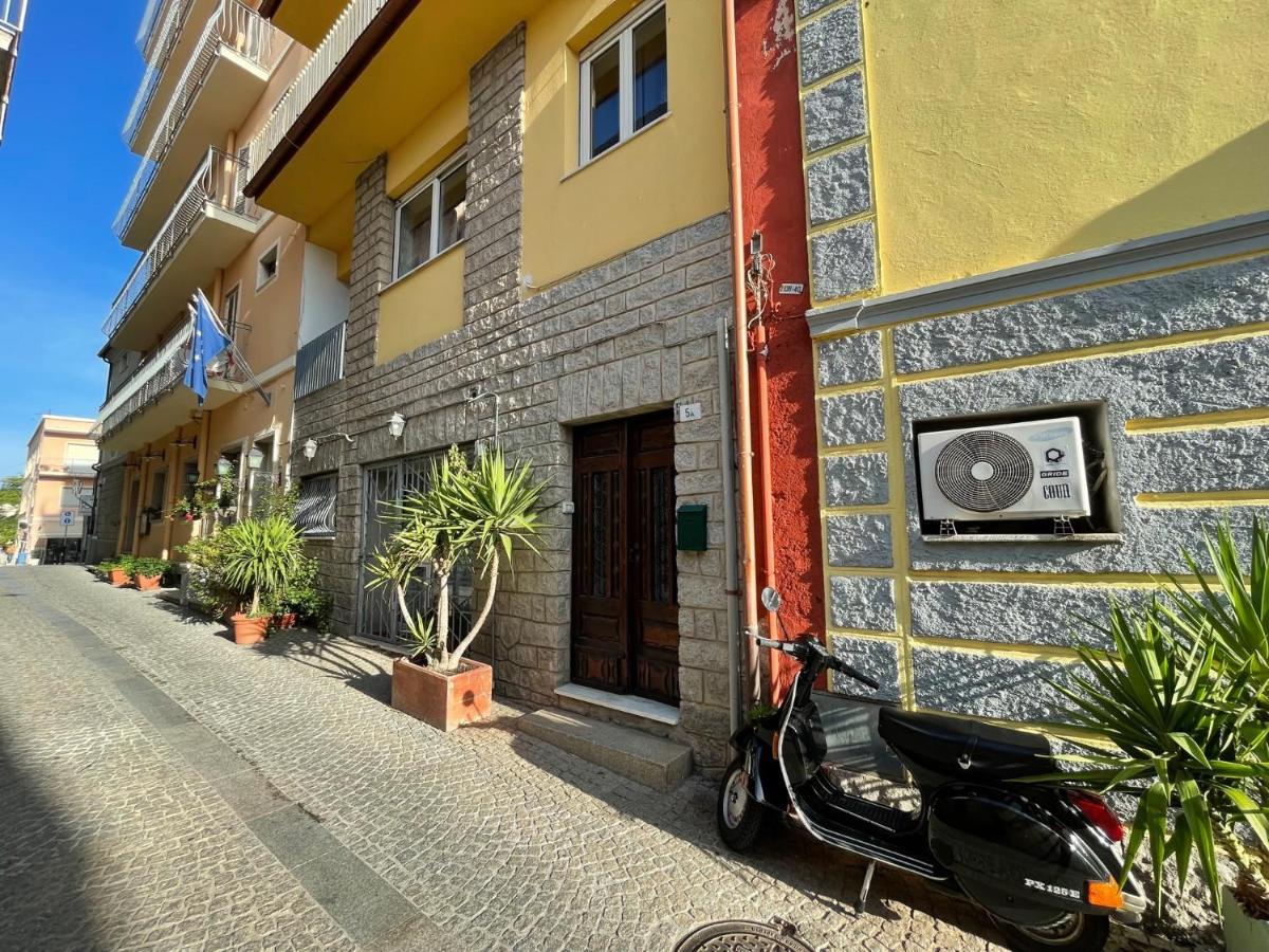 Apartamento Back To The Past Olbia Exterior foto